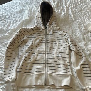 Lululemon Scuba hoodie in cream and grey